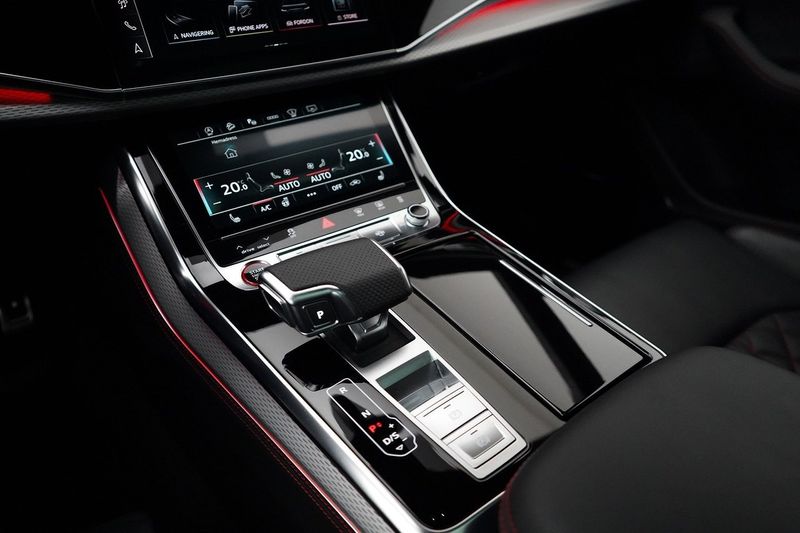 Audi SQ8 bild 15