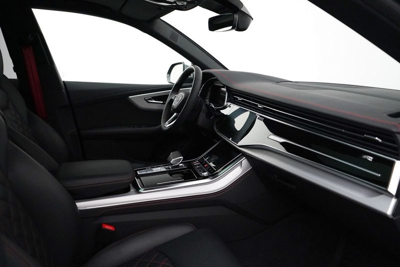 Audi SQ8 bild 18