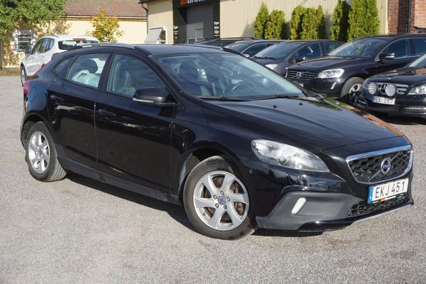 Volvo V40 Cross Country D2 AUT Momentum Business Edition/120hk/Drag/Värmare/GPS - 2016