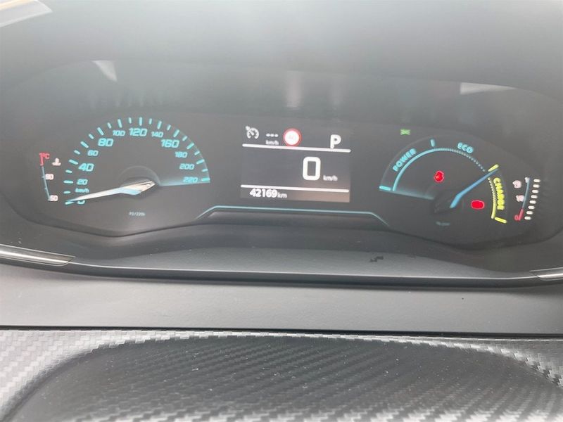 Peugeot 208 bild 8