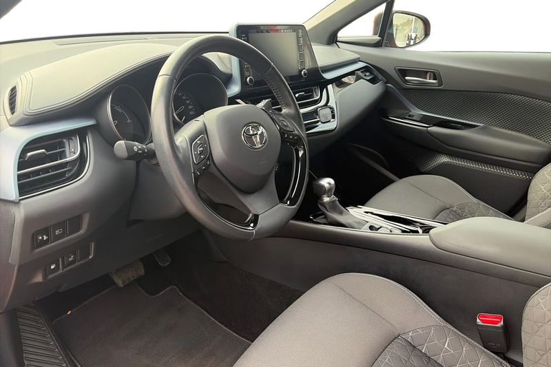 Toyota C-HR bild 12