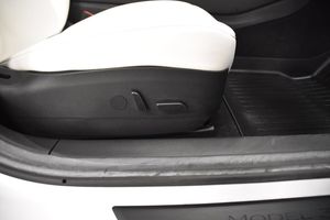 Tesla Model 3 bild 19