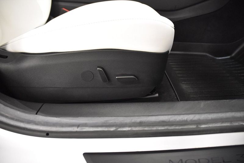 Tesla Model 3 bild 19
