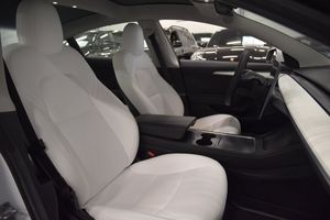 Tesla Model 3 bild 16