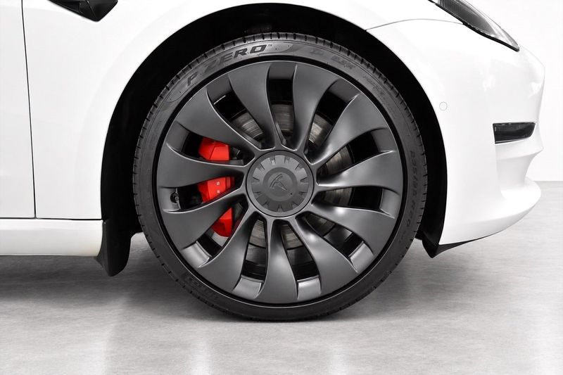 Tesla Model 3 bild 13