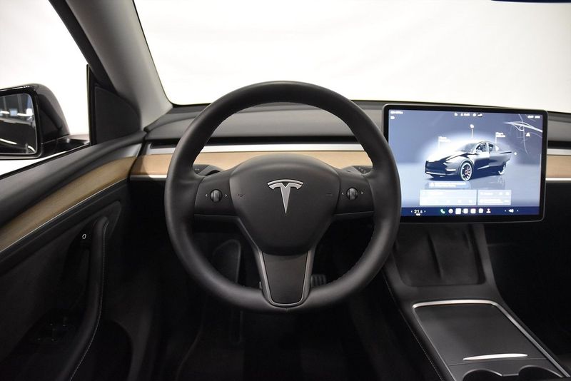 Tesla Model Y bild 7
