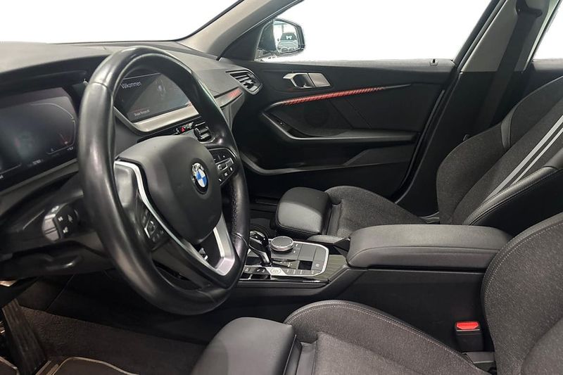 BMW 120 bild 12