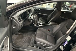 Volvo V60 bild 8