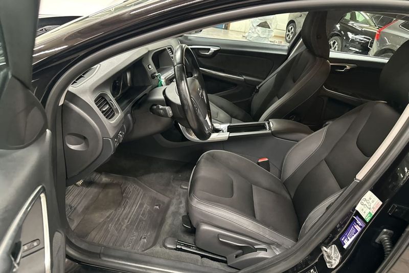 Volvo V60 bild 8