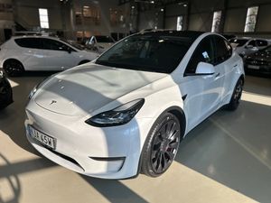 Tesla Model Y bild 1