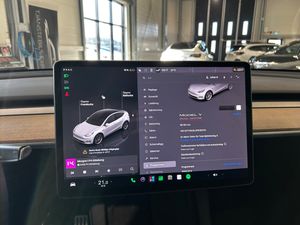 Tesla Model Y bild 12