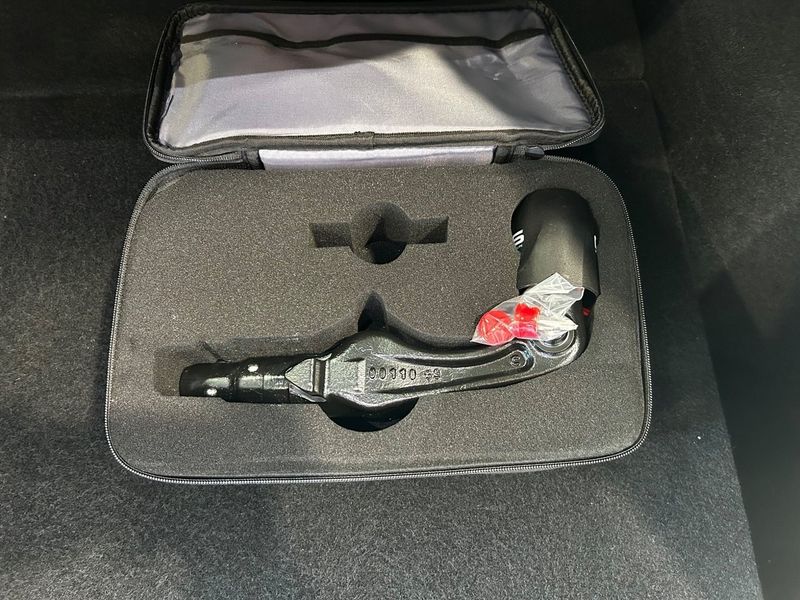 Tesla Model Y bild 6