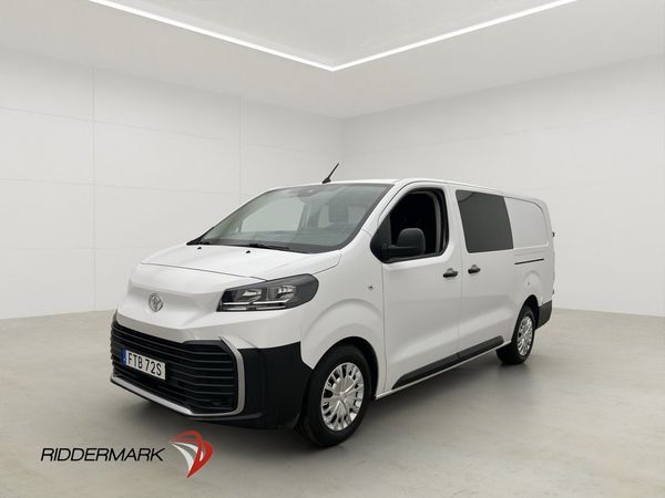 Toyota Proace CrewVan L2 Cockpit Värmare Kamera CARPLAY Moms - 2024