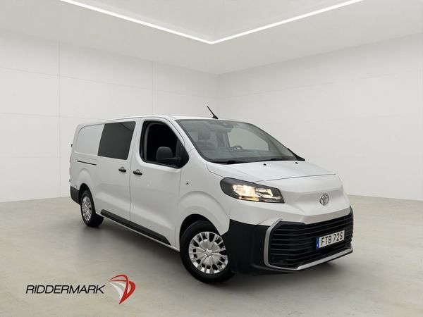 Toyota Proace CrewVan L2 Cockpit Värmare Kamera CARPLAY Moms - 2024
