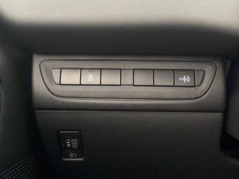 Peugeot 208 bild 22