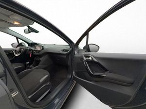 Peugeot 208 bild 12