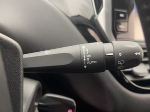 Peugeot 208 bild 21