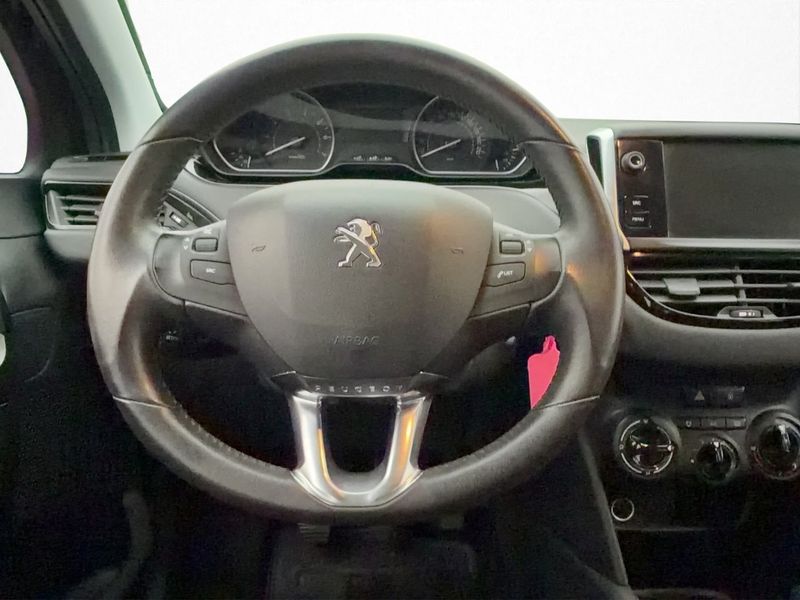 Peugeot 208 bild 10