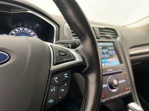 Ford Mondeo bild 18