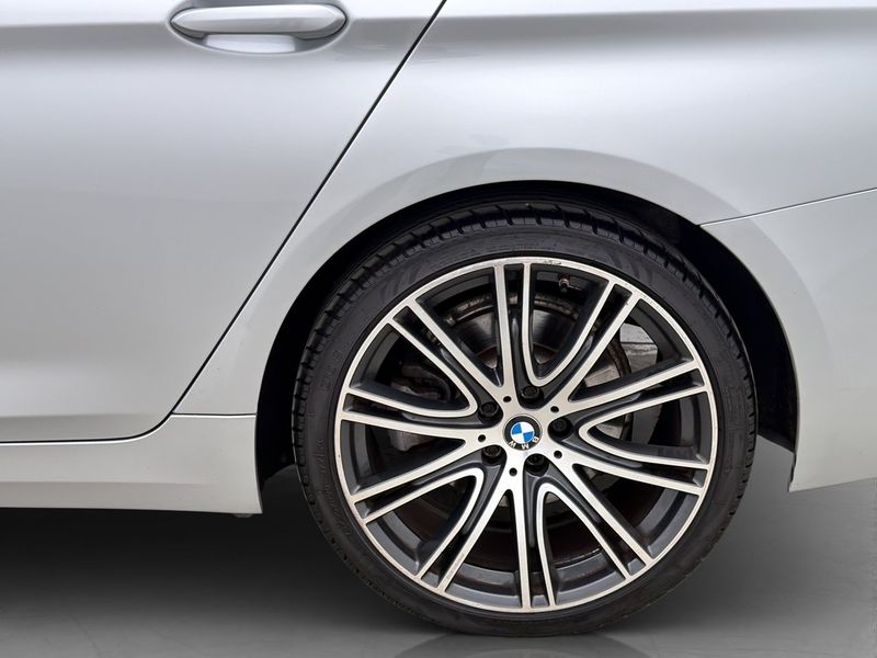 BMW 520 bild 30