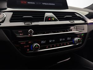 BMW 520 bild 24
