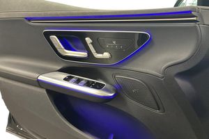 Mercedes EQE350 bild 12