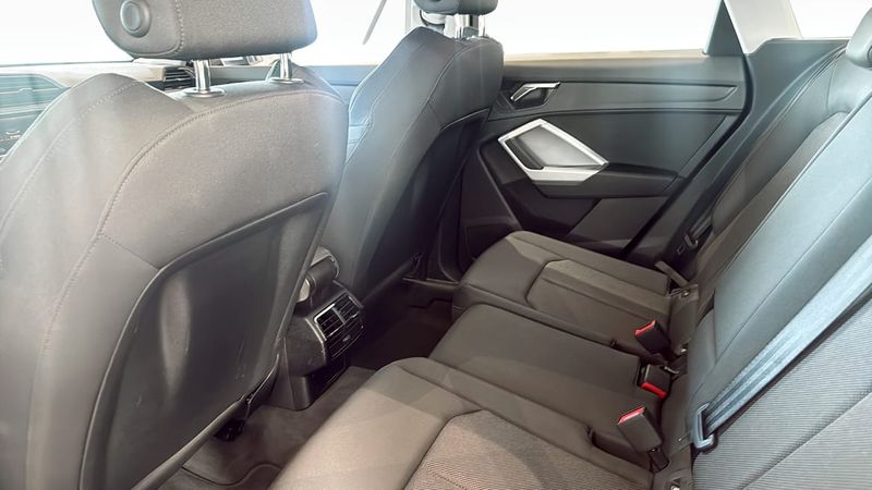 Audi Q3 bild 11