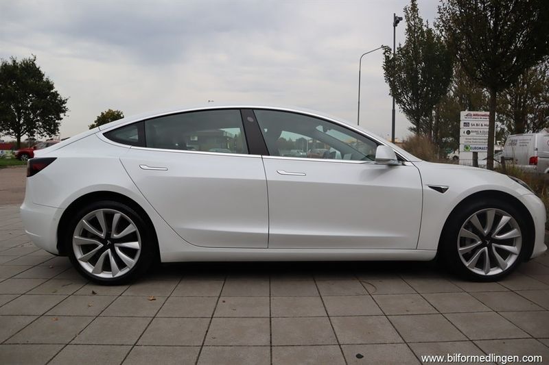 Tesla Model 3 bild 5