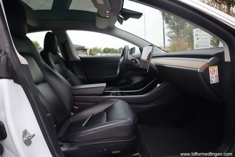 Tesla Model 3 bild 10