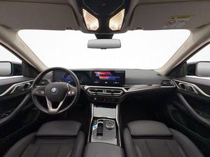 BMW i4 bild 13