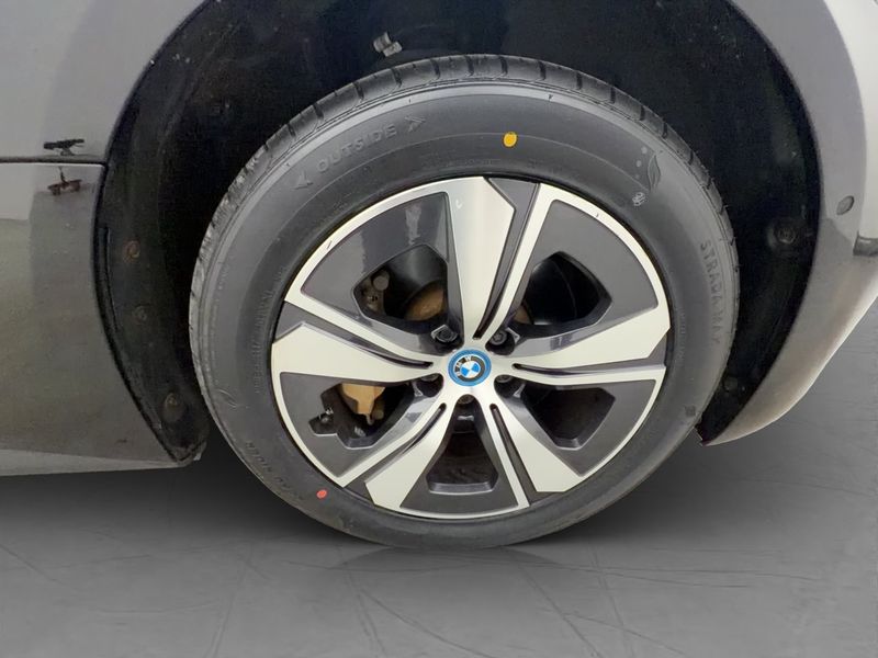 BMW i4 bild 37