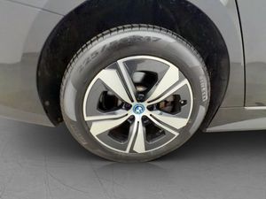 BMW i4 bild 36