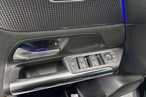 Mercedes EQA250 bild 14