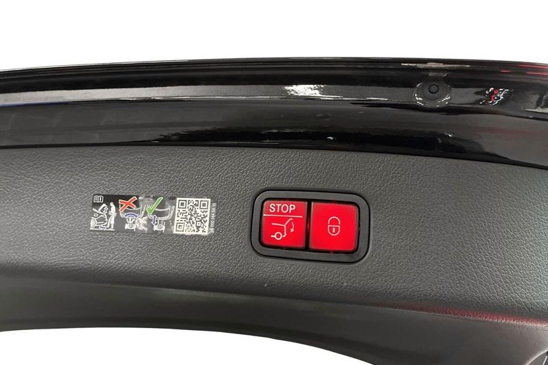 Mercedes GLC300 bild 13