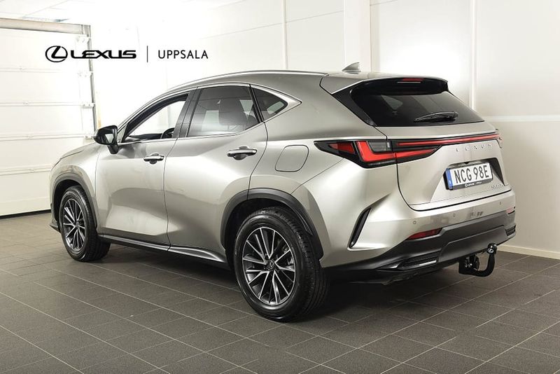 Lexus NX bild 3
