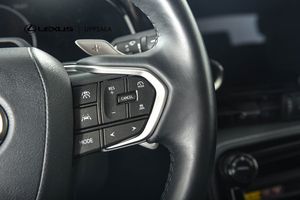 Lexus NX bild 15