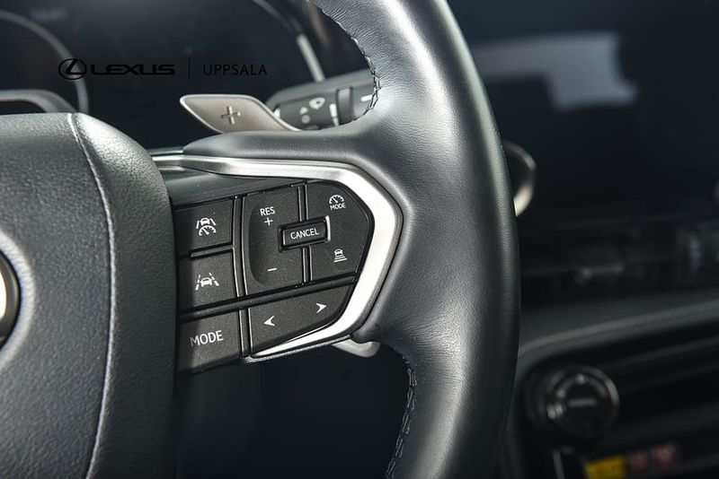 Lexus NX bild 15