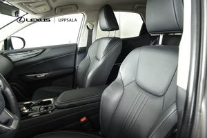 Lexus NX bild 7