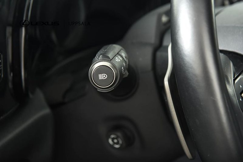 Lexus NX bild 14
