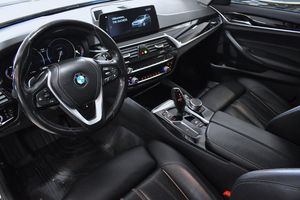 BMW 520 bild 9