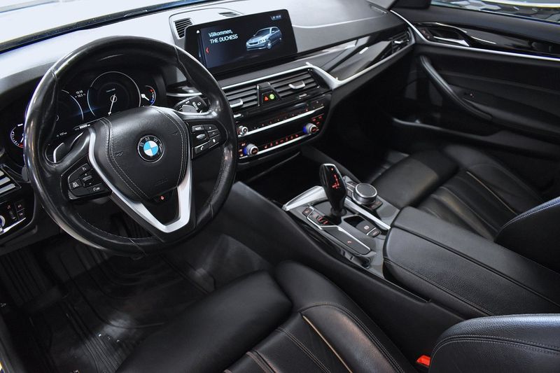 BMW 520 bild 9