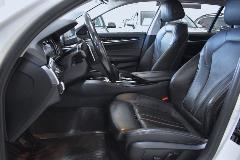 BMW 520 bild 8