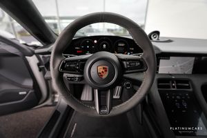 Porsche Taycan bild 9
