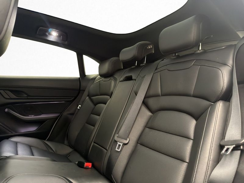 Porsche Taycan bild 34