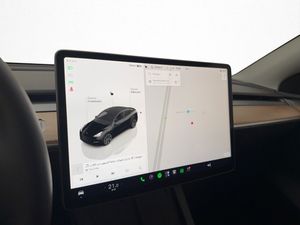 Tesla Model Y bild 17