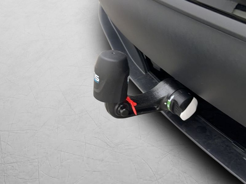 Tesla Model Y bild 10
