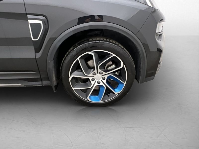 Lynk & Co 01 bild 36