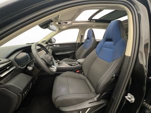 Lynk & Co 01 bild 13