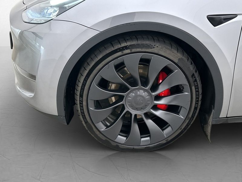 Tesla Model Y bild 29