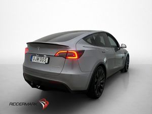 Tesla Model Y bild 8
